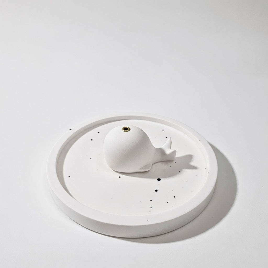 Little Whale Incense Stick Holder – Round Splash Ink Fragrance Plate
