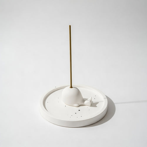 Little Whale Incense Stick Holder – Round Splash Ink Fragrance Plate